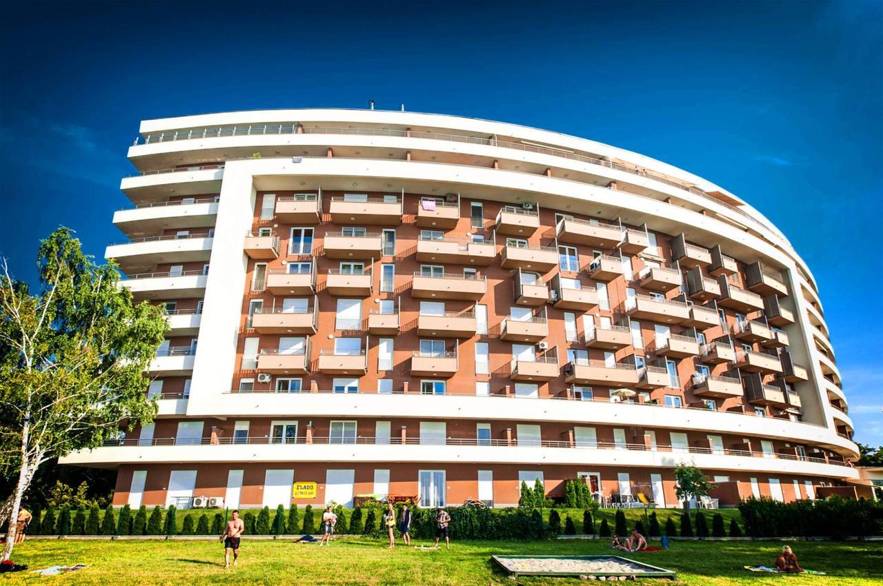 Club 218 Panorama Apartman Шиофок Экстерьер фото